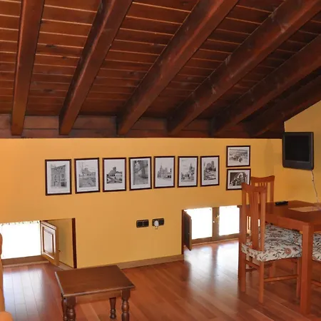 Santa Marina Apart Otel Cuéllar
